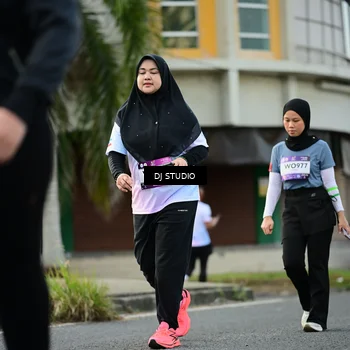 Runner Photo 7916429