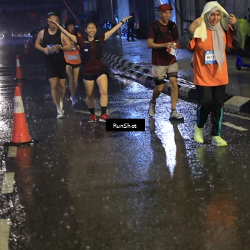 Runner Photo 7916430
