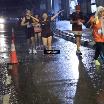 Runner Photo 7916436