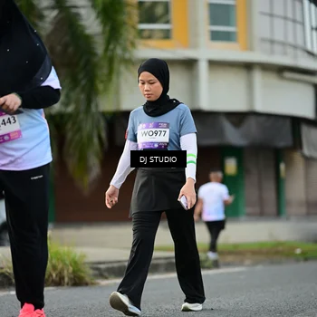 Runner Photo 7916440