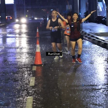 Runner Photo 7916445