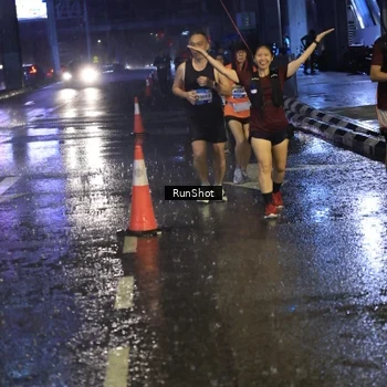 Runner Photo 7916446