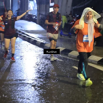 Runner Photo 7916457