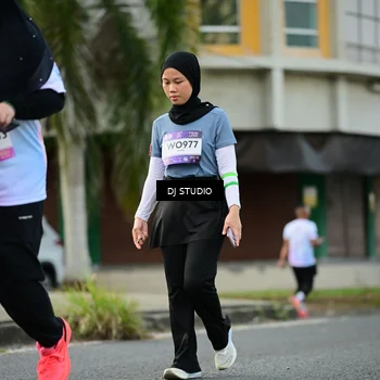 Runner Photo 7916460