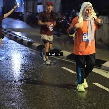 Runner Photo 7916462