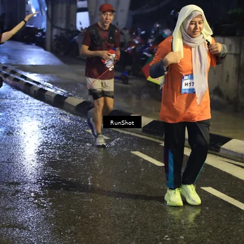 Runner Photo 7916464