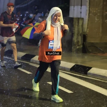Runner Photo 7916465