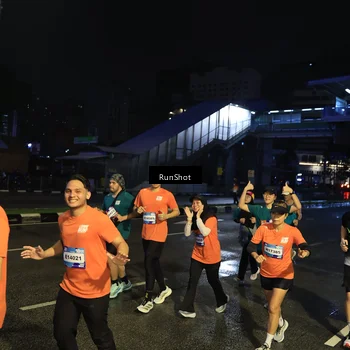 Runner Photo 7916466