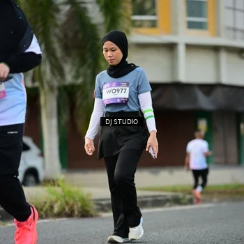 Runner Photo 7916471
