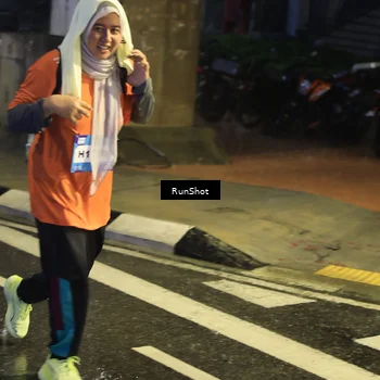 Runner Photo 7916474