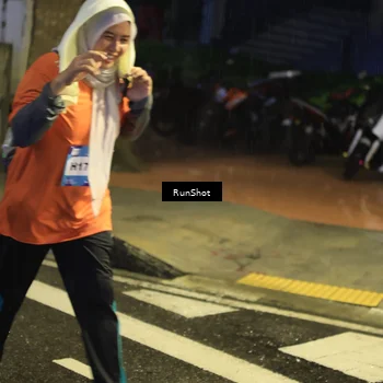Runner Photo 7916478