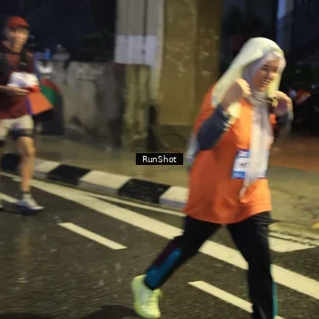 Runner Photo 7916485