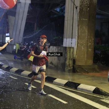 Runner Photo 7916489