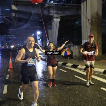 Runner Photo 7916518