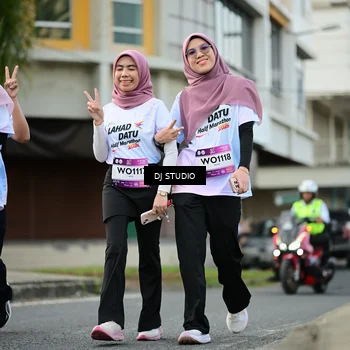 Runner Photo 7916578