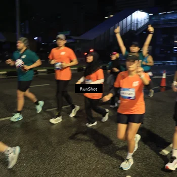 Runner Photo 7916585