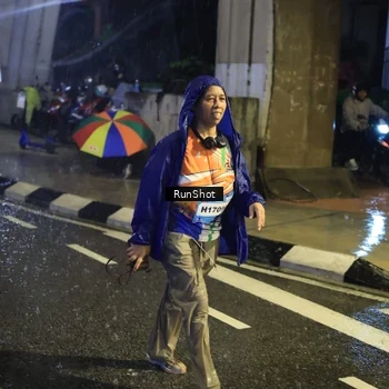 Runner Photo 7916621