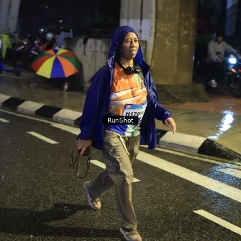 Runner Photo 7916625