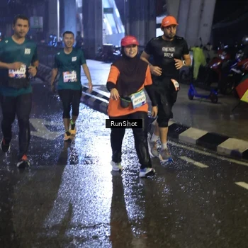 Runner Photo 7916631