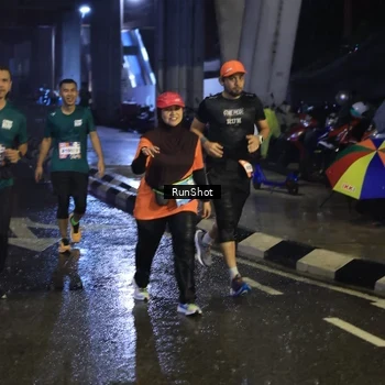 Runner Photo 7916634
