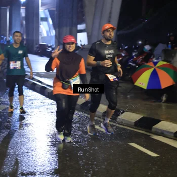 Runner Photo 7916640