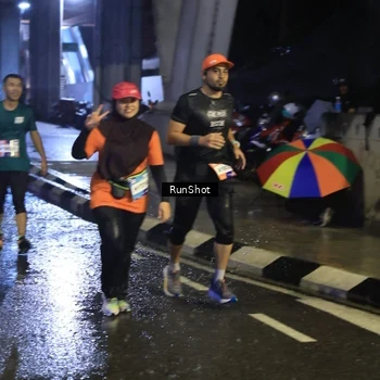 Runner Photo 7916643