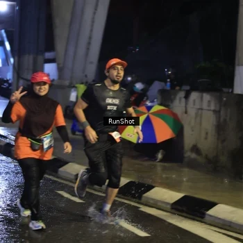 Runner Photo 7916645