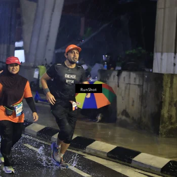 Runner Photo 7916650