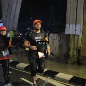 Runner Photo 7916658