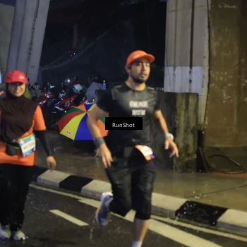 Runner Photo 7916670