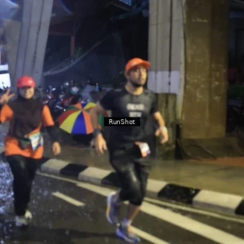 Runner Photo 7916673