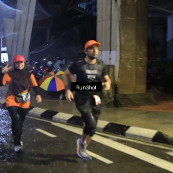 Runner Photo 7916674
