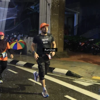 Runner Photo 7916681