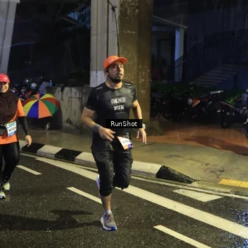 Runner Photo 7916685