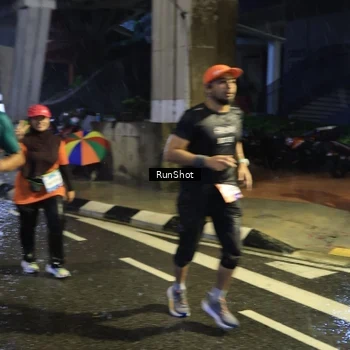 Runner Photo 7916688
