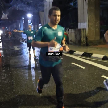 Runner Photo 7916699