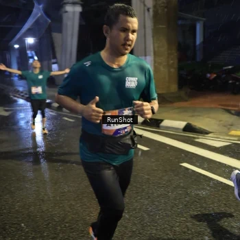 Runner Photo 7916706