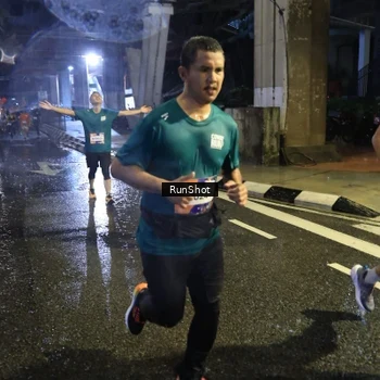Runner Photo 7916707