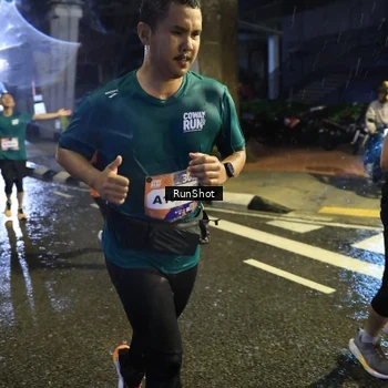 Runner Photo 7916714
