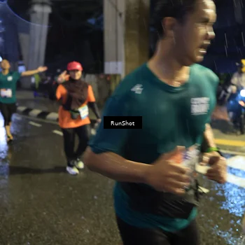 Runner Photo 7916723