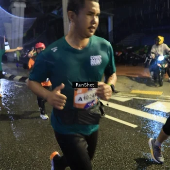 Runner Photo 7916725