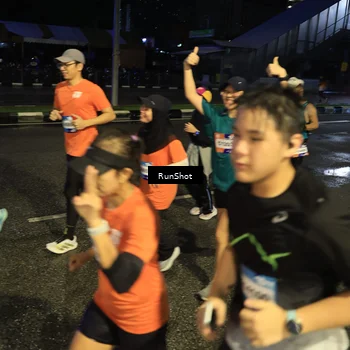 Runner Photo 7916731