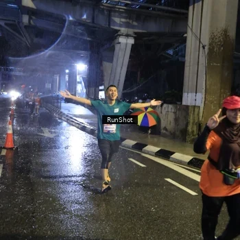 Runner Photo 7916756