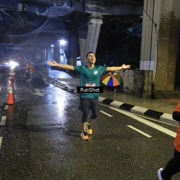 Runner Photo 7916758