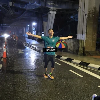 Runner Photo 7916760