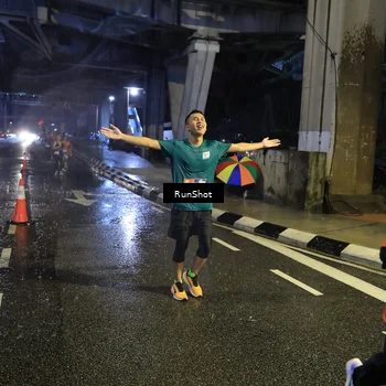 Runner Photo 7916761