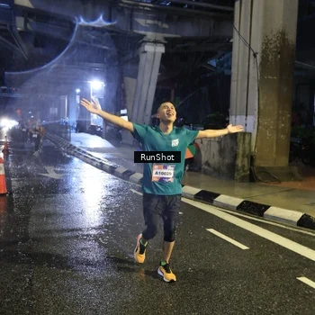 Runner Photo 7916763
