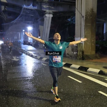 Runner Photo 7916777