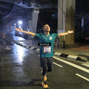 Runner Photo 7916788