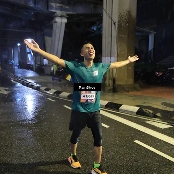 Runner Photo 7916796